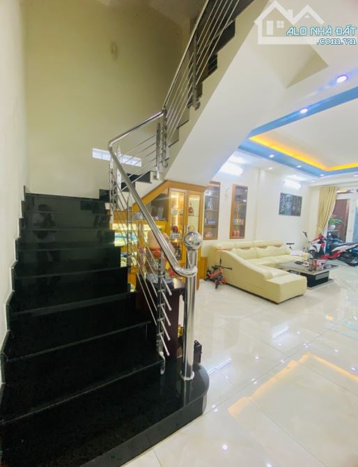 NHÀ 4 TẦNG KIÊN CỐ – MT ĐƯỜNG THỚI AN 19A, Q12 – VỪA Ở VỪA KINH DOANH – 100M² - 8.5 TỶ - 2