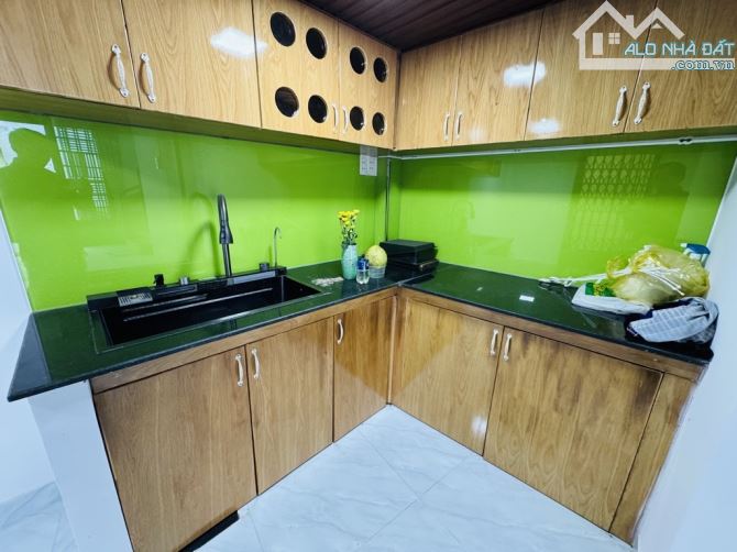 Hơn 5 tỷ nhà 4 tầng hẻm xe hơi phan xích long , phú nhuận - 2