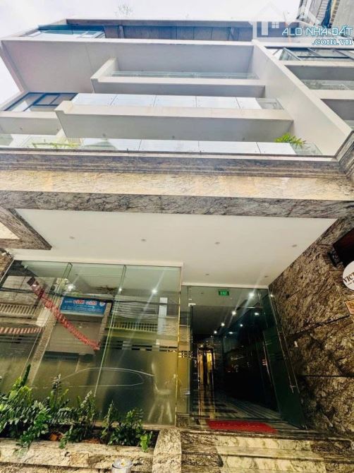 Siêu phẩm Lạc Long Quân - 288m2 - 8 tầng - thang máy - mặt tiền siêu rộng - 2