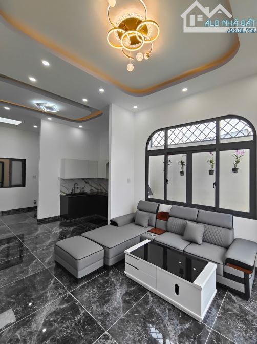 🗣️NHÀ MỚI HOÀN THIỆN Thuộc ấp Mỹ Lợi xã Mỹ Phong . HƯỚNG ĐÔNG NAM _Diện tích 5 x 19 chủ q - 2