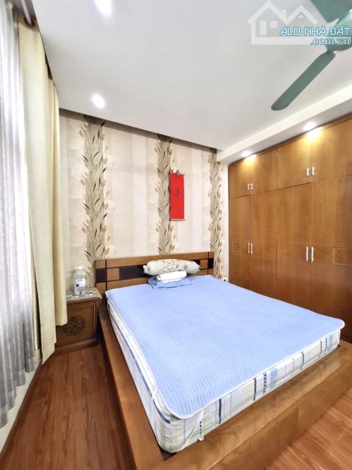 Bán Nhà 3 Tầng BTCT, Xe Hơi Ngủ Trong Nhà, Cách Mạng Tháng 8, Quận 10. Chỉ 10.5 Tỷ TL - 2
