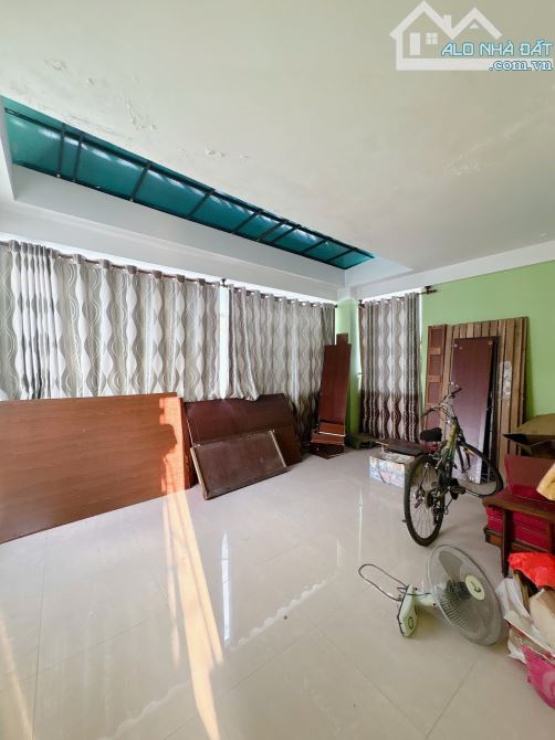HÀNG NGỘP - BÁN GẤP NHÀ 4 TẦNG - HXT - NGANG 6M - 70M2 - TRUNG TÂM QUẬN 4 - CHỈ 5.5 TỶ - 2