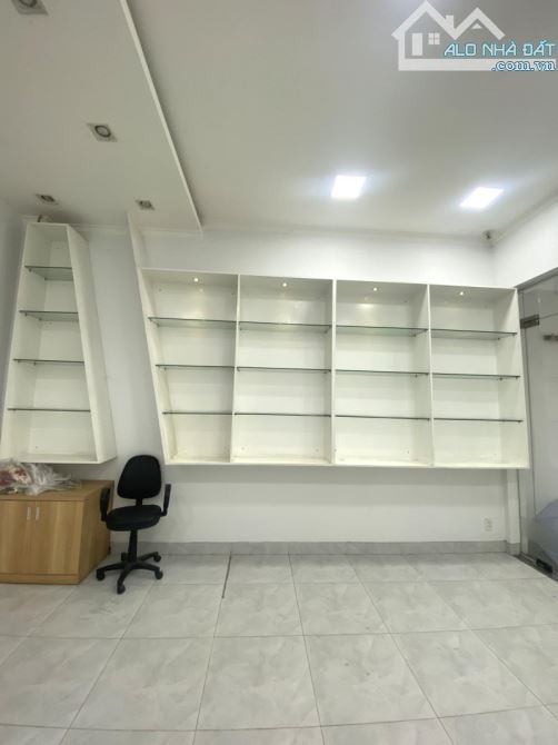 Cực hiếm! Bán nhà mặt tiền đường 12m Đình Phong Phú – 79M², 3PN thu nhập 30tr/tháng – Chỉ - 2
