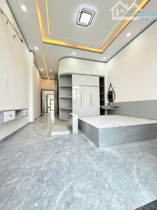 Nhà Mặt Tiền Phan Đăng Lưu - 1 Trệt 2 Lầu - Chưa Đến 3 Tỷ - 2