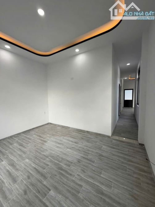 bán nhà đẹp mới xây hiện đại sân vườn rộng rãi - 2