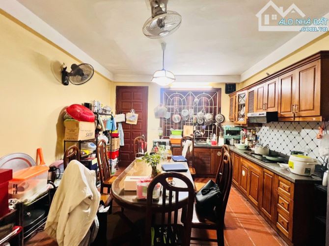 Bán Nhà Trần Cung 40m , 5 Tầng , Dân Xây , Ngõ 4m , 3 Thoáng, Ô Tô Đỗ 10m , Đủ Nội Thất - 2
