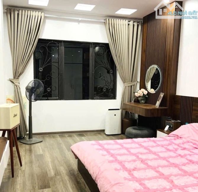 🏡Nhà CỰC ĐẸP 42m2+5 tầng, SÁT MẶT PHỐ, Ngõ Ô TÔ, TT Cầu Giấy, nhỉnh 13 Tỷ - 2
