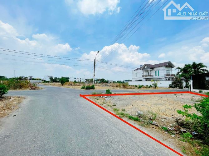 CHỦ GỬI LÔ ĐẤT 2 MT LƯU KHAI HỒNG TT CỦ CHI 136m2/740TR FULL THỔ , SHR - 2