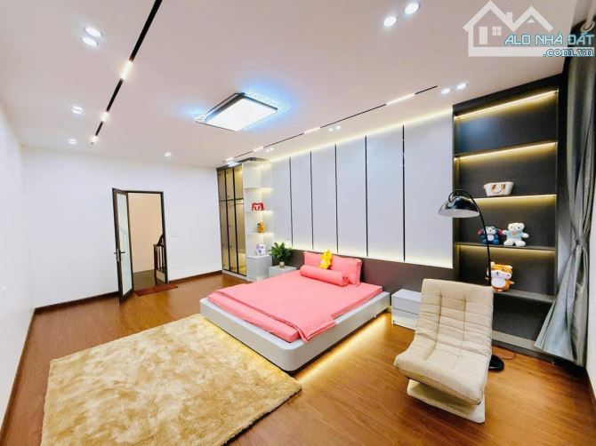 BÁN NHÀ ĐẸP PHÙNG KHOANG, DT 45M2, MẶT TIỀN 4M, GẦN Ô TÔ, CÓ Ô CHỜ THANG MÁY, GIÁ TỐT - 2