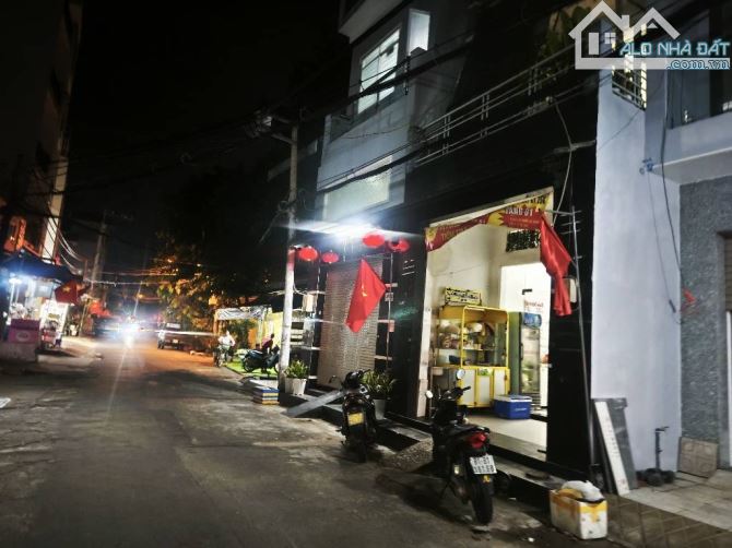 NGUYỄN SỈ SÁCH - GIÁP TRƯỜNG CHINH - 2 TẦNG - 60m VUÔNG - MẶT TIỀN KINH DOANH - CHỈ 6.8 TỶ - 2