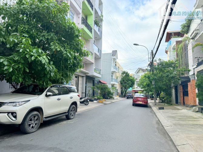 TOÀ CHDV 20 PHÒNG - NGAY ĐH VĂN LANG - HẺM XE TẢI TRÁNH - 100m2 - 6 TẦNG - 2