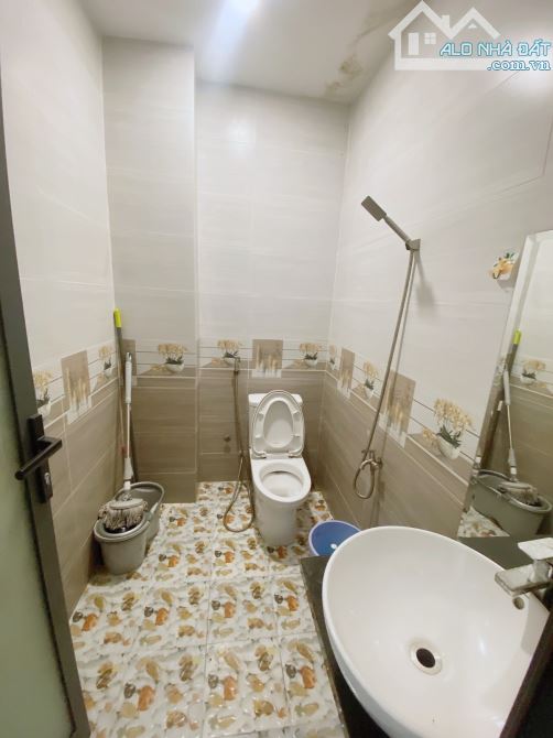 Gò Vấp - 71m2 - 4 Tầng - 4PN - 9 5 tỷ - Hẻm Ôtô - Hoàn công - SHR - 2