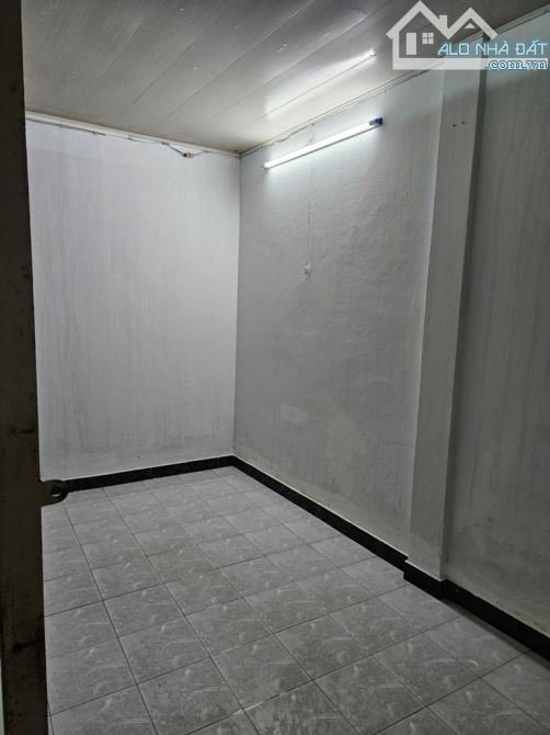 GẦN 70m2 - NGANG 5M – SÁT MẶT TIỀN TÔ HIẾN THÀNH Q10 – NHÀ VÔ Ở LIỀN - 8.x TỶ - 2
