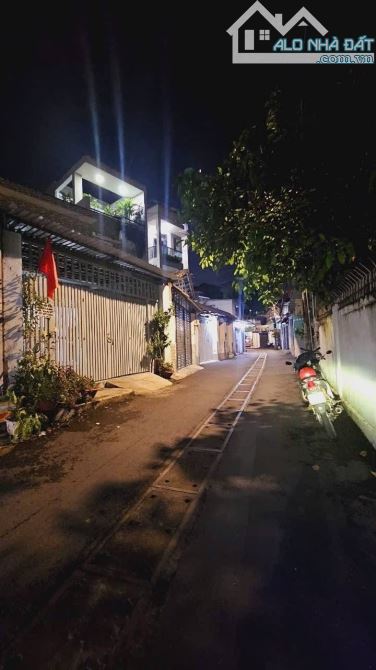 Bán nhà gần VinCom Võ Văn Ngân, P.Bình Thọ, Thủ Đức: (10,5x11m) giá 9,99 tỷ - 2