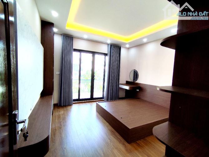 🏡 NGÃ TƯ VỌNG - TRƯỜNG CHINH– 61 M2 x 7 T T MÁY – 2 THOÁNG FULL NỘI THẤT – ZÁ 12,8 - 1