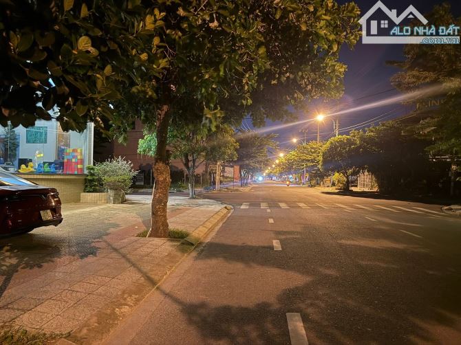 MẶT ĐƯỜNG NGUYỄN THIỆN KẾ  - BÁN ĐẤT TẶNG NHÀ C4 - 1
