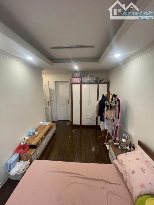 Cho thuê nhà Phố Phương Mai, 4 tầng x 60m2, 3 ngủ, 3 WC, 17 triệu VP cty, kết hợp ở gđ - 2