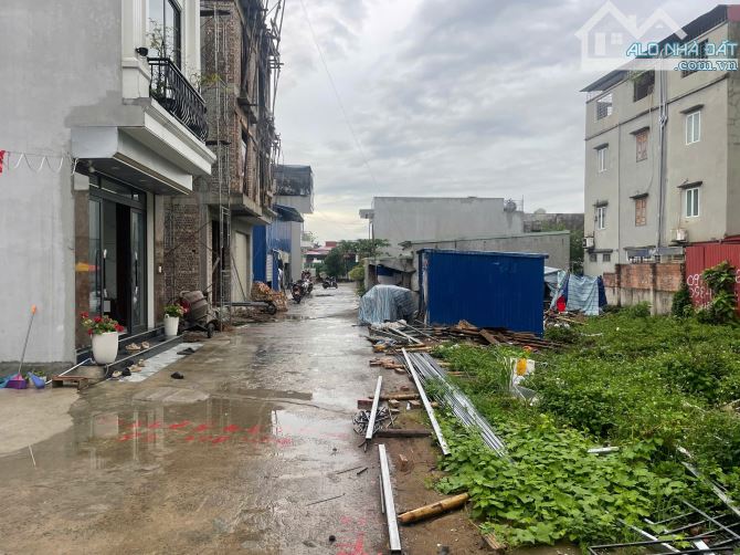 Bán lô đất ngõ ô tô ra vào khu phân lô đường Dương Đình Nghệ - 2