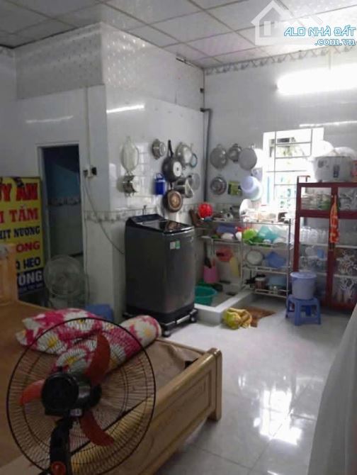 Chủ Vỡ Nợ Cần Bán nhanh Căn nhà ở Trịnh Thị Miếng Hóc môn 64m2 Giá 810triệu Sổ hồng Riêng - 2