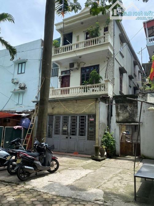 mặt phố kinh doanh đường Quang Lai, Tứ Hiệp. DT: 52m, nhà 3 tầng, 2 vỉa hè, xe bus tránh - 2