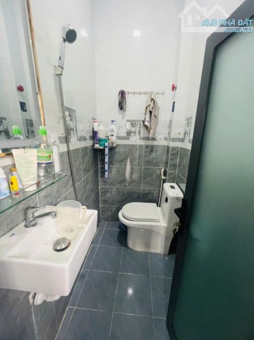 HÀNG HOT NGAY TRUNG TÂM GÒ VẤP. HXH CHỦ VỀ QUÊ BÁN GẤP ... 56m2 giá chưa đến 4 - 2