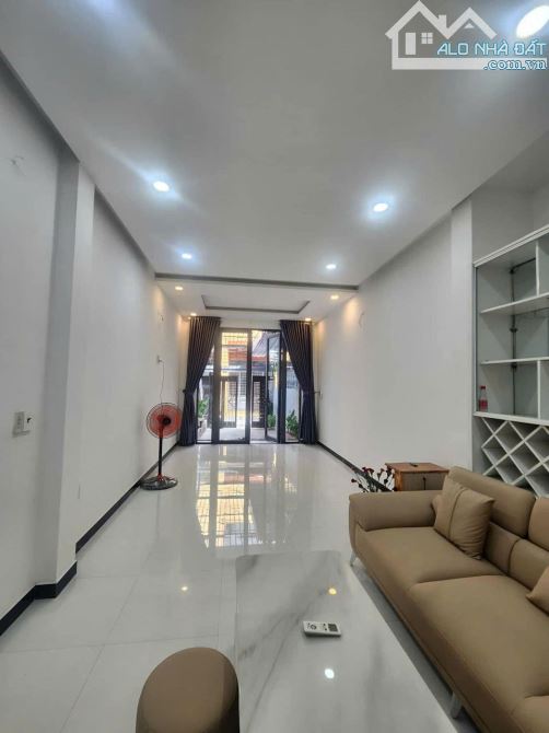 SIÊU HOT – NHÀ 3 TẦNG ĐẸP HUỲNH NGỌC HUỆ, TRUNG TÂM ĐÀ NẴNG - 4.75 tỷ  ✨ - 2