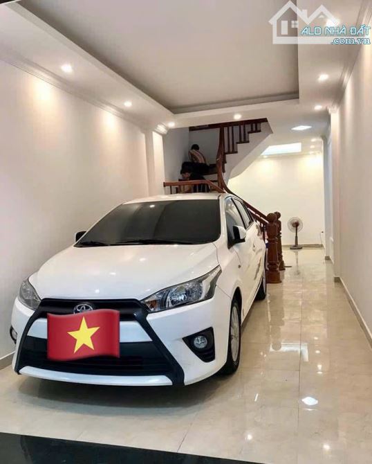 Bán Nhà Phú Diễn - Ngõ To Như Phố - Ô Tô 7 Chỗ Tránh -  47m x 4 Tầng - 11.6 Tỷ - 2