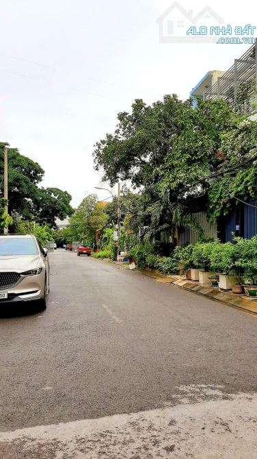 💥Biệt thự LÔ GÓC đường nhựa 7m, sát PMH - 210m2 - 3 tầng - 17.x tỷ 🚐 - 2