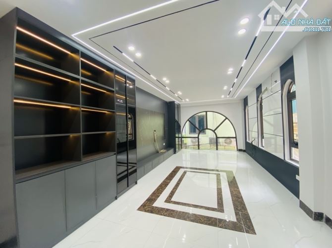 Hoa hậu Long Biên, 7 tầng x 52m2, thang máy, lô góc, ô tô tránh, kinh doanh.Giá 12 tỷ+ - 2