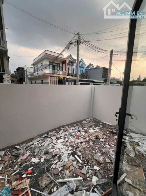 Biệt thự mini mới hoàn thiện siêu đẹp ngay cuối đường Đồng Khởi giá chỉ 2 tỷ 600tr - 2