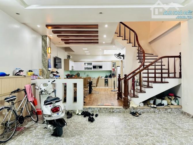 🏫 Siêu Phẩm nhà phố Lạc Trung - Thanh Nhàn, Gara 2 ô tô, ngõ nông, 75m², 6 tầng, MT 5.8m - 2