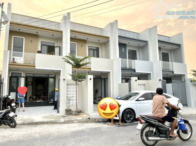 (Phường Bình Minh) Nhà Lầu 2 tầng. Đang cho thuê 50 triệu/n. Giá chỉ 1,5 tỉ - 2