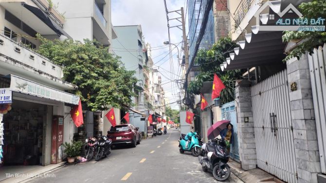 Bán CHDV 16PN khép kín khu út tịch - HOÀNG VIỆT P4 -Q.TÂN BÌNH 1. DT :89m2 - 2