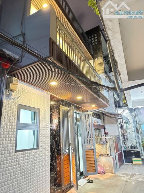 P8. TÂN BÌNH- NHÀ MỚI 26 M2, 2 TẦNG- HẺM 4M THÔNG - 2