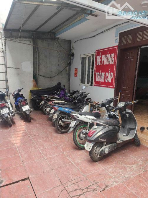 Bán gấp nhà Phú Đô 88m², Lô góc 5 tầng, sân để xe rộng, ngõ thoáng gần đường lớn - 2