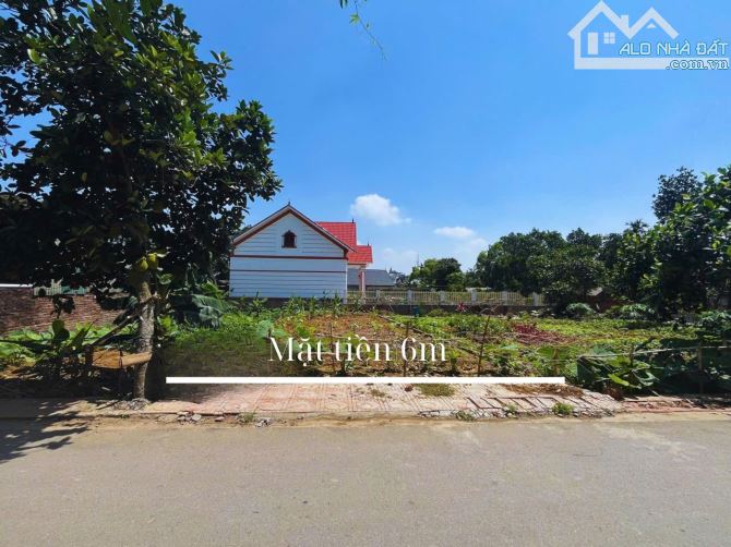 Chủ cần tiền cho con đi du học cần bán gấp lô đất 138m2 thôn 3 - xã Phú Cát - 2
