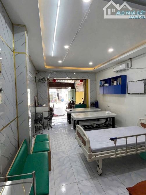 Cần bán nhà cấp 4 mặt tiền đường 339, Phước Long B - 2