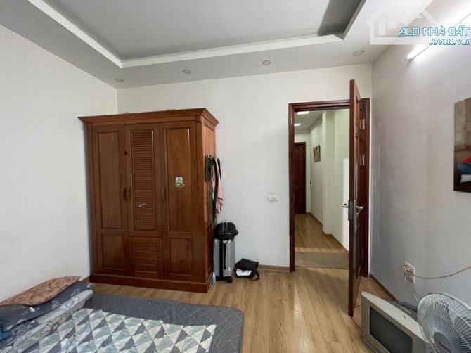 Bán nhà 4 tầng x42m Nguyễn Văn Linh - 2