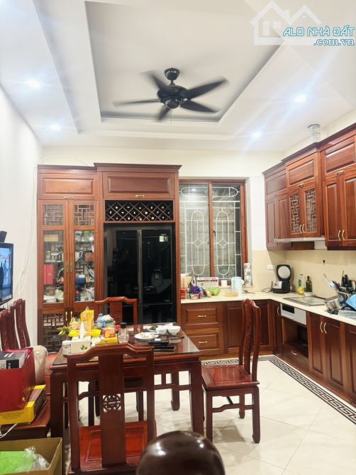 Siêu Phẩm Thịnh Liệt 48m² x 5 Tầng - Ô Tô Qua Nhà - An Ninh Tốt - Giá 11.2 Tỷ - 2