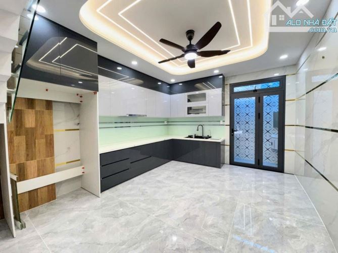 Nhà 5 Tầng - Hẻm ôtô Thông - DT: 4x14= 56m² , Bình Tân Giáp Tân Phú - 2