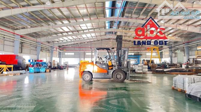 X085 Bán xưởng trong khu CN Trảng Bom Đồng nai DT : 11000m2 - Giá 90ty - 2