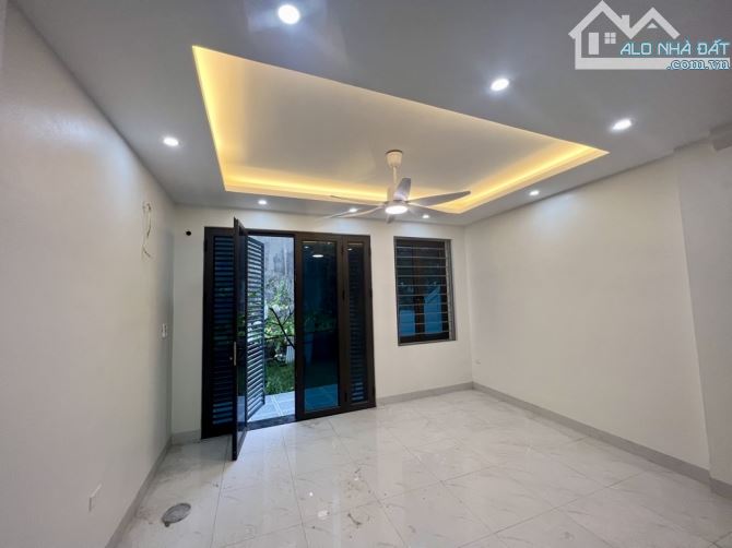 Siêu phẩm Tây Mỗ - 50m2*5 tầng - Nhà đẹp - 20m ô tô - Giếng trời thoáng sáng - Hơn 7 tỷ - 2