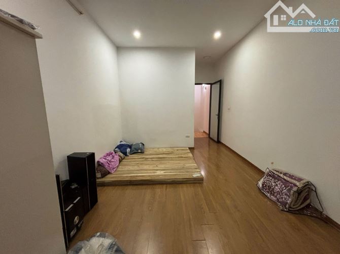 NGỌC KHÁNH - BA ĐÌNH - 32M - 8,75 TỶ - KHU VỰC HIẾM NHÀ BÁN - AN SINH SẦM UẤT - KINH DOANH - 2