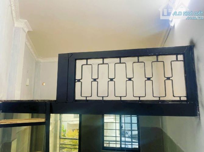 BÁN NHÀ HẺM 8M LÊ QUANG ĐỊNH,3 TẦNG, 15M2, GIÁ 1,6 TỶ - 2