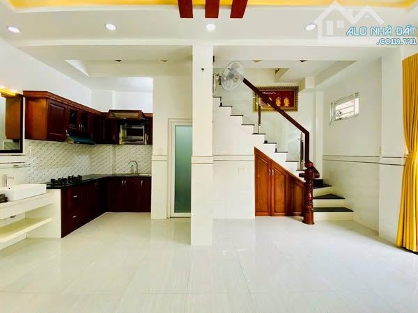 NGUYỄN VĂN LƯỢNG - HẺM XE HƠI 6M MỘT TRỤC - 2 TẦNG - 2 PN 2 WC - 2