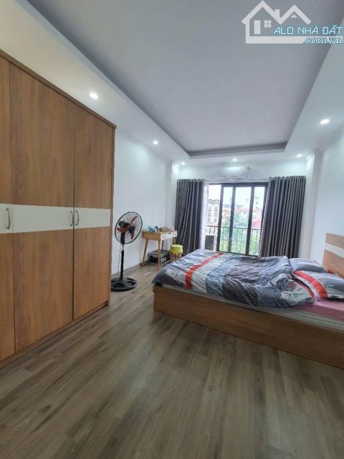 BÁN CĂN HỘ DỊCH VỤ BỒ ĐỀ 65M-5TẦNG-6NGỦ.19.5 TỶ NGÕ THÔNG Ô TÔ TRÁNH KINH DOANH - 2
