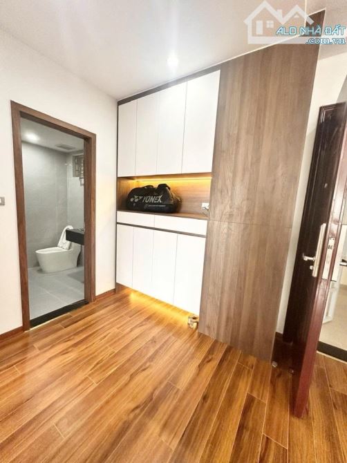 Bán Căn hộ tầng 7 Giảng Võ, Ba Đình, 5.4 tỷ, thông ra phố Kim Mã , Núi Trúc - 2
