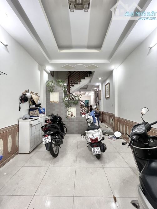 BÁN NHÀ HẺM XE TẢI 6M QUANG TRUNG, 4 TẦNG, 3.7X20, 79M², GẦN BỆNH VIỆN HỒNG ĐỨC, UBND - 2