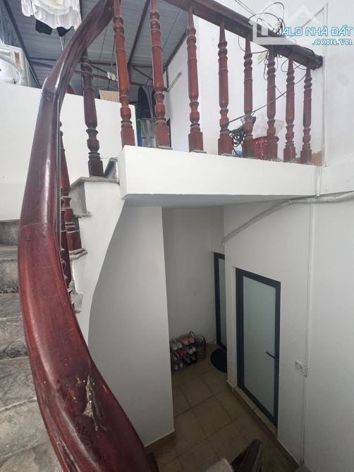 Gấp bán căn hộ dịch vụ 14 P,thu nhập 50tr/tháng.5mx18m mặt tiền đường 10m,Tân Thuận Đông Q - 2