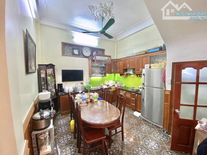 Bán nhà Huỳnh Thúc Kháng, dân trí cao, gần mặt phố  58m² – 13.2 tỷ - 2